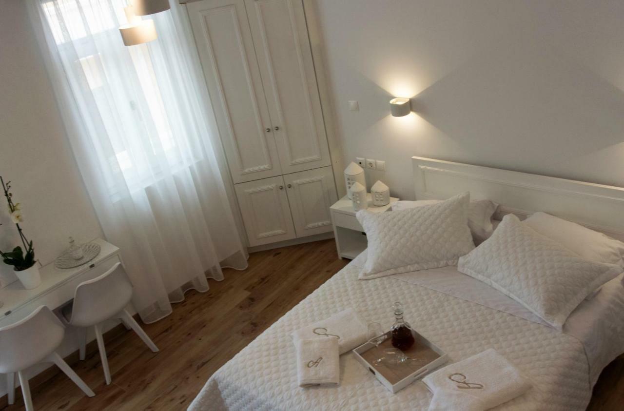 Agapi Suites Ханья Экстерьер фото